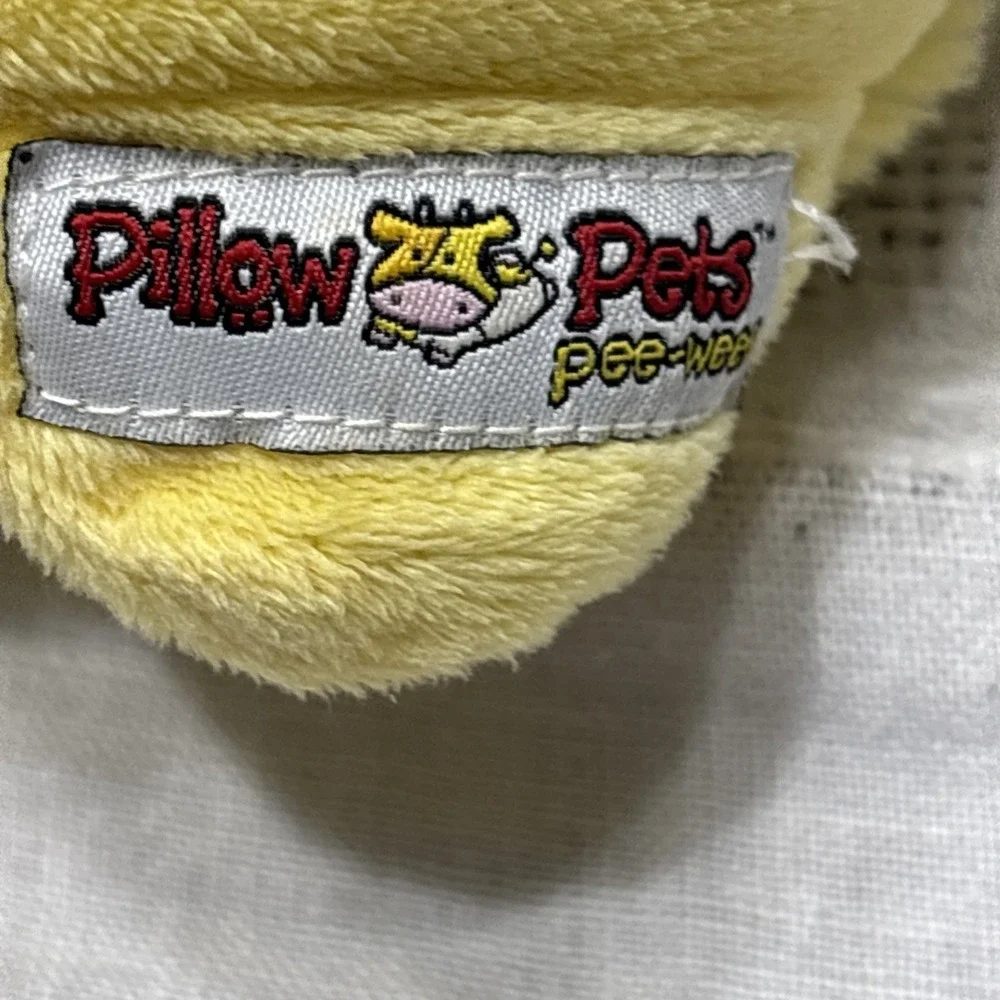 Pillow Pets Pee-Wees 2012 Duck rare HTF used duckling yellow Vtg stuffed animal